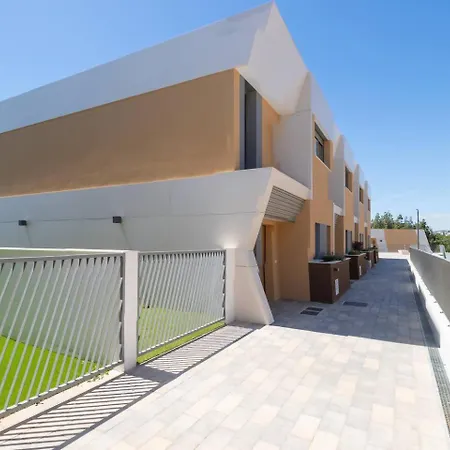El Eden Casa 71 *